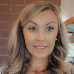 Meet your Posher, Lesley